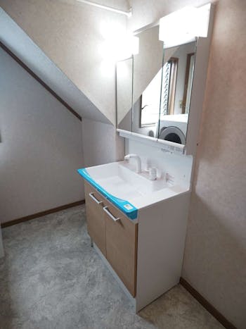 福島県いわき市のお客様の洗面化粧台・床クッションフロア交換工事