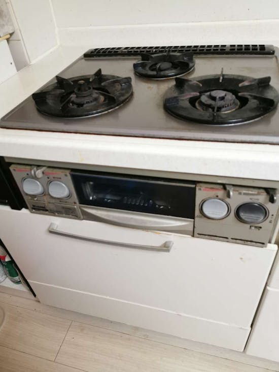 工事前　神奈川県藤沢市のお客様のビルコンパロマSシリーズ交換工事