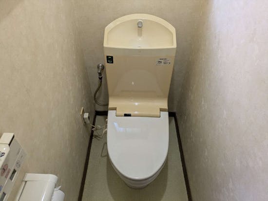 工事前　静岡県静岡市のお客様の展示トイレ工事