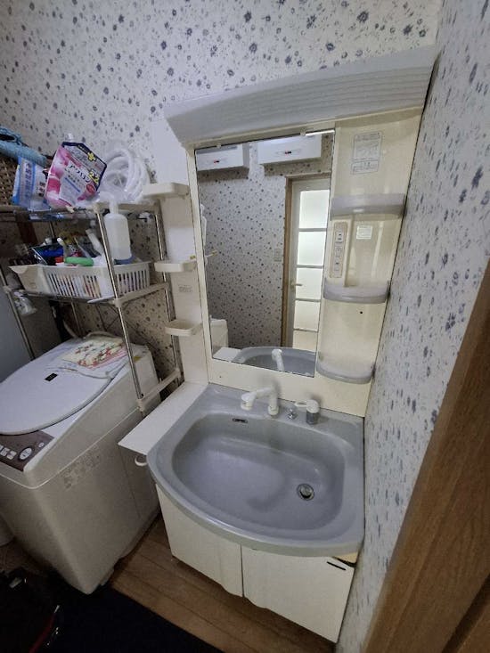 工事前　宮城県大崎市のお客様の洗面化粧台交換工事