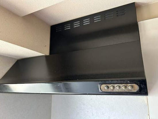 工事前 東京都八王子市のお客様のレンジ・フード交換工事