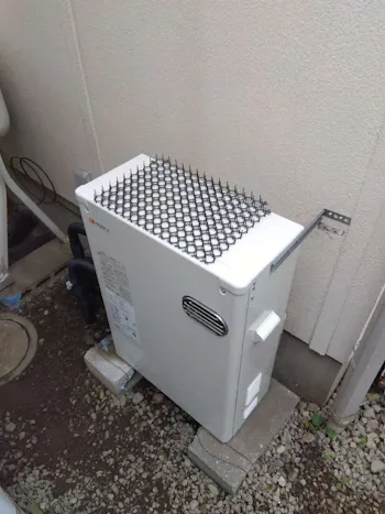 東京都福生市のお客様の石油給湯器工事