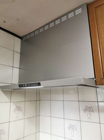 神奈川県横浜市のお客様のレンジフード交換工事