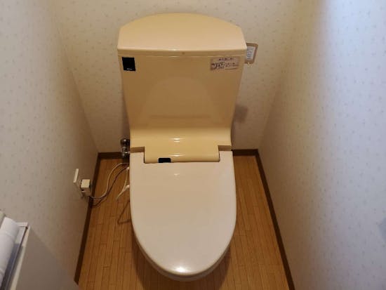 工事前 栃木県宇都宮市のお客様のシャワートイレ交換1階工事