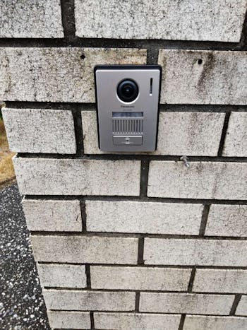 
千葉県市原市のお客様のドアホン交換工事