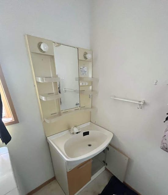 工事前　長野県佐久市のお客様の洗面化粧台工事