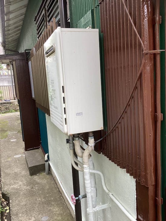 工事前　神奈川県横須賀市のお客様の給湯器交換工事