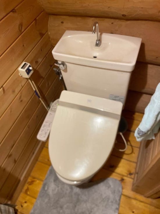 工事前　山梨県南都留郡のお客様のTOTOトイレ工事