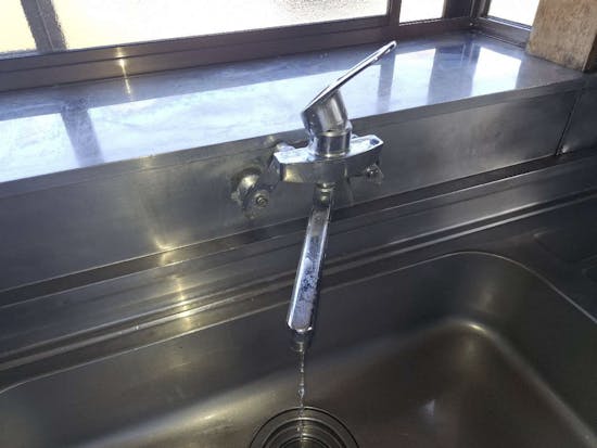 工事前　宮城県大崎市のお客様のキッチン水栓（壁付け）交換工事
