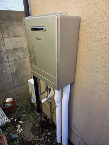 東京都日野市のお客様の給湯器交換工事