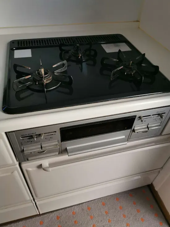 工事前　神奈川県小田原市のお客様のビルトインコンロ交換工事