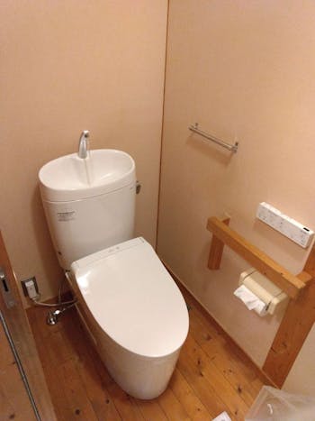 神奈川県横須賀市のお客様のトイレ交換工事 