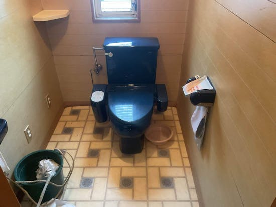 工事前　群馬県沼田市のお客様のトイレリフォーム工事 