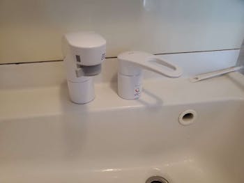 栃木県宇都宮市のお客様の洗面台水栓交換工事