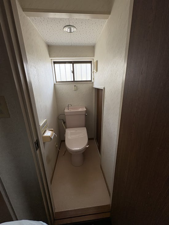 工事前　埼玉県のお客様のトイレ交換・内装パック工事