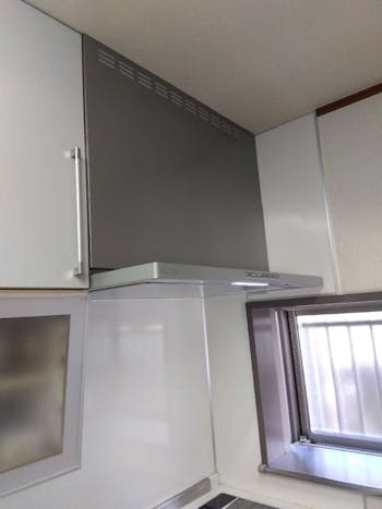 東京都羽村市のお客様のレンジフード交換工事