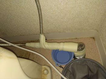 東京都福生市のお客様の温水便座交換工事　具体的な工事内容1