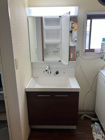 新潟県新潟市のお客様の洗面化粧台交換工事
