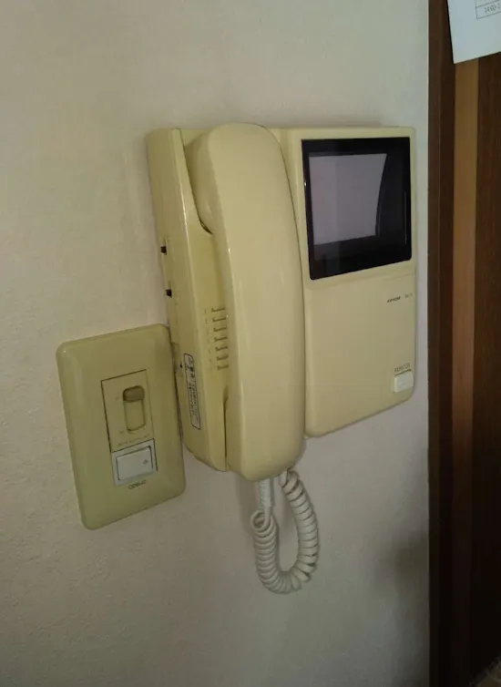 工事前　東京都青梅市のお客様のドアホン交換工事