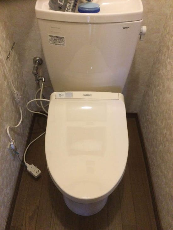 工事前　東京都青梅市のお客様の温水便座交換工事