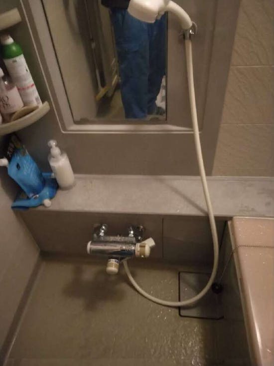 工事前　東京都八王子市のお客様の浴室水栓交換工事