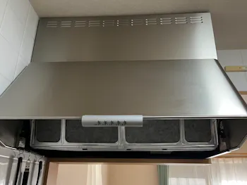神戸市垂水区のお客様のビルトインコンロ・レンジフード交換工事　具体的な工事内容1