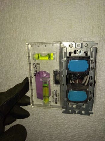 東京都青梅市のお客様のスイッチ交換工事　具体的な工事内容1