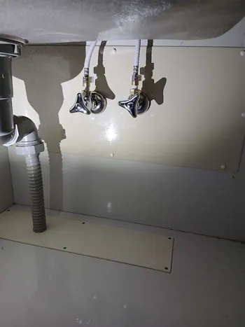 茨城県かすみがうら市のお客様のキッチン水栓・止水栓交換工事　具体的な工事内容1