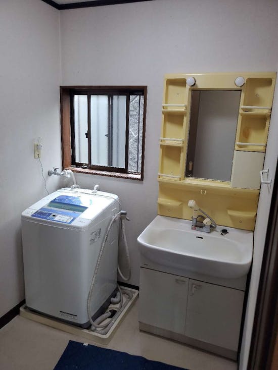 工事前　栃木県宇都宮市のお客様の洗面所交換工事