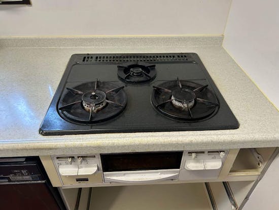 工事前　神奈川県横浜市のお客様のビルコン・レンジフード交換工事