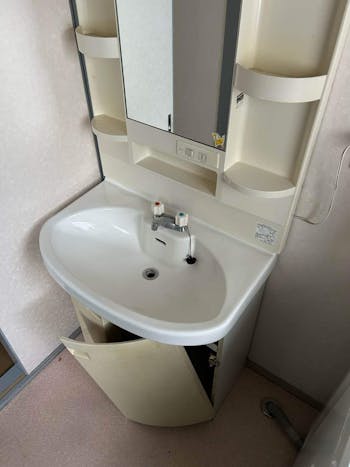 東京都八王子市のお客様の洗面化粧台工事　具体的な工事内容2