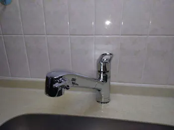 東京都福生市のお客様のキッチン水栓交換工事