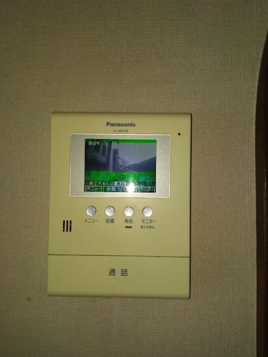 工事前　埼玉県飯能市のお客様のドアホン、照明器具交換工事