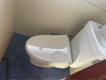 山梨県都留市のお客様の便座交換工事 