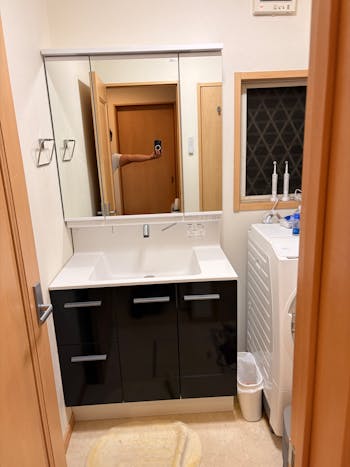 大阪府豊能郡のお客様の洗面化粧台交換工事