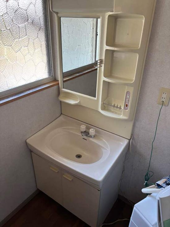 工事前　茨城県久慈郡のお客様の洗面化粧台交換工事