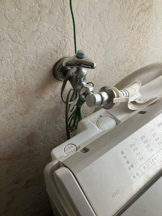 工事前 埼玉県本庄市のお客様の洗濯機用水栓交換工事