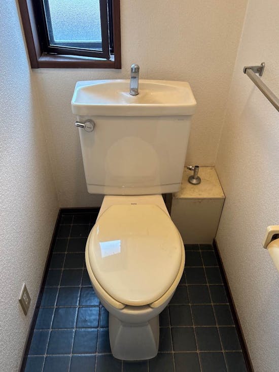 工事前　群馬県佐波郡のお客様のトイレ交換工事