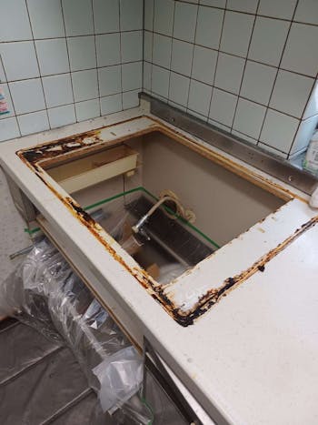 東京都八王子市のお客様のビルコン、レンジフード工事　具体的な工事内容2