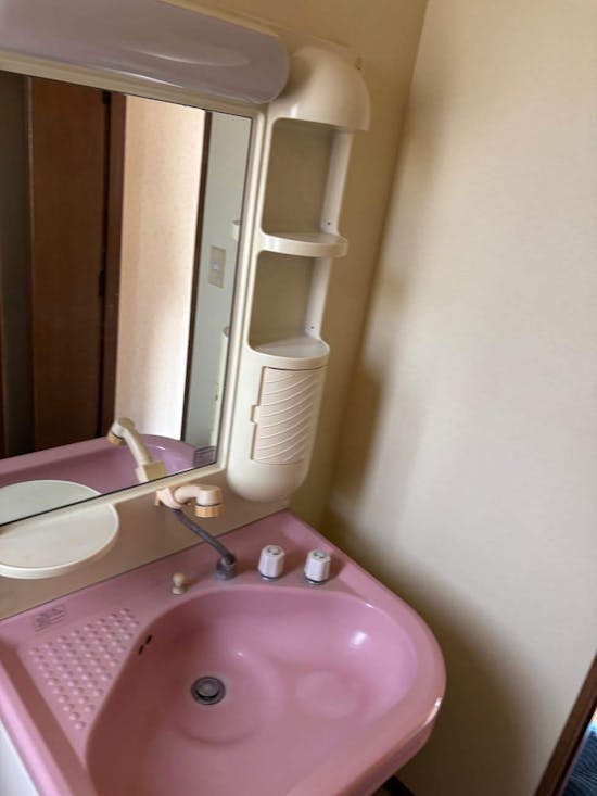 工事前　茨城県阿見町のお客様の洗面化粧台交換工事