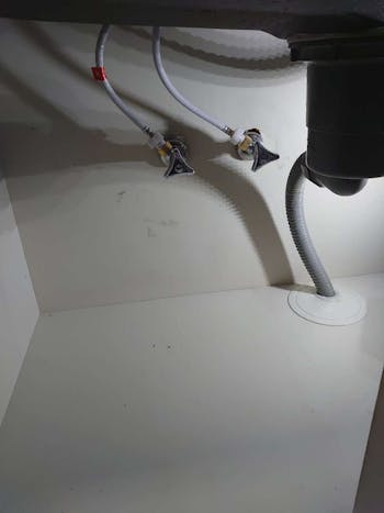 東京都練馬区のお客様のキッチン水栓交換工事 　具体的な工事内容1