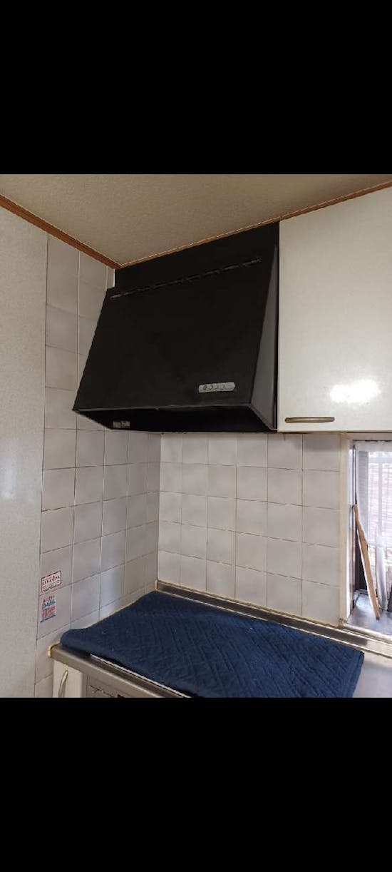 工事前　東京都八王子市のお客様のレンジフード交換工事