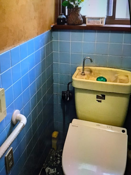 工事前 静岡県のお客様のトイレ交換工事