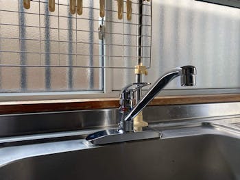 群馬県高崎市金古町のお客様のキッチンデッキ型混合栓交換工事