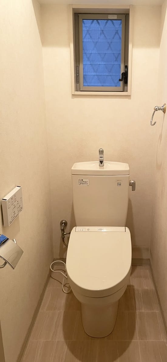 工事前 大阪府のお客様のトイレ工事