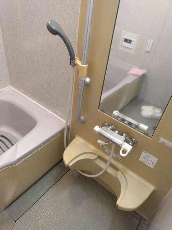 工事前　神奈川県平塚市のお客様の風呂水栓交換工事