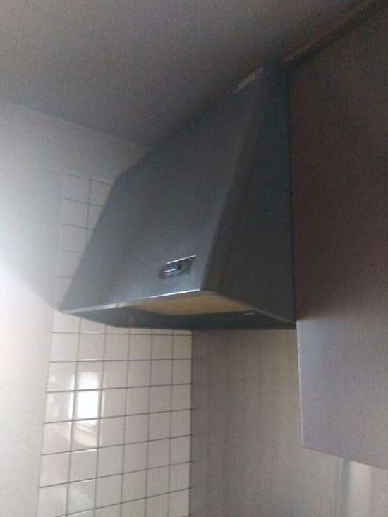 工事前　東京都立川市のお客様のレンジフード・ビルトインコンロ交換工事