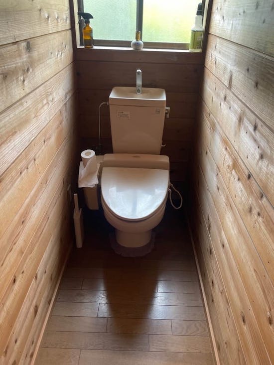 工事前　山梨県南都留郡のお客様のトイレリフォーム工事