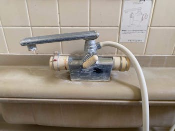 埼玉県本庄市のお客様の浴室デッキ型水栓交換工事 