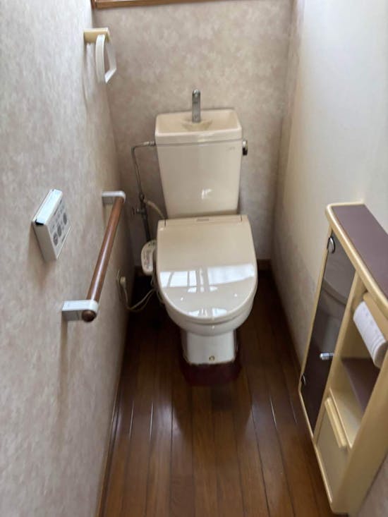 工事前　茨城県筑西市のお客様のトイレ交換工事＋内装パック